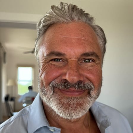 Portrait d'un habitant de Neuville ayant comparé ses devis de diagnostic à Saint-Quentin